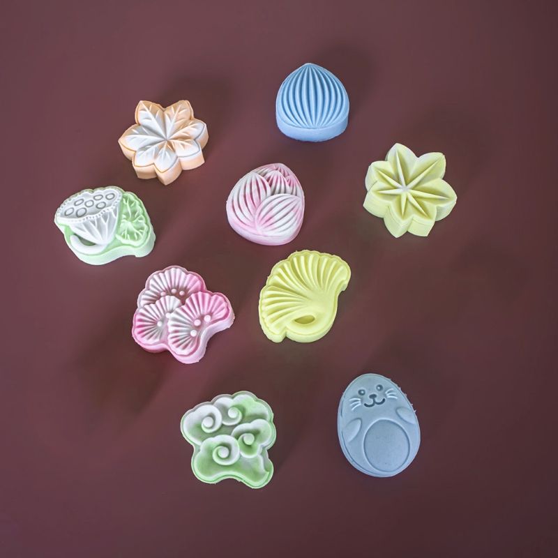 Chocolate Cutter with Two Stamps