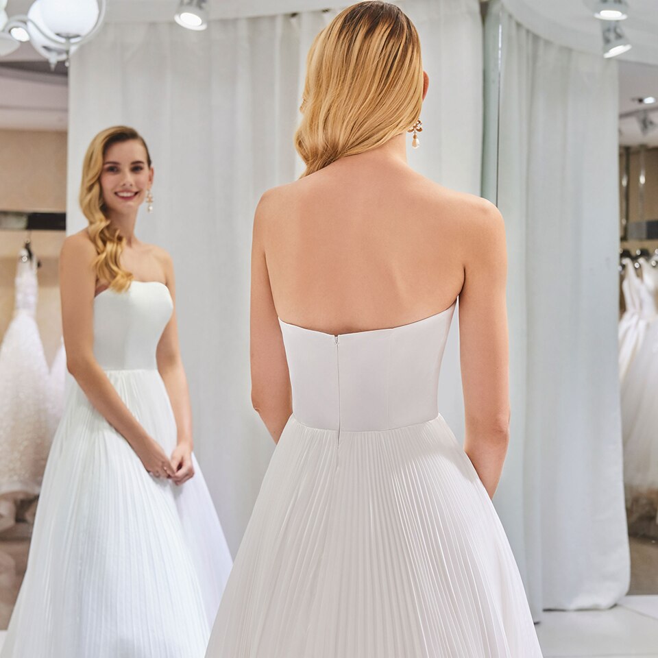 Women's Simple Strapless Wedding Dress