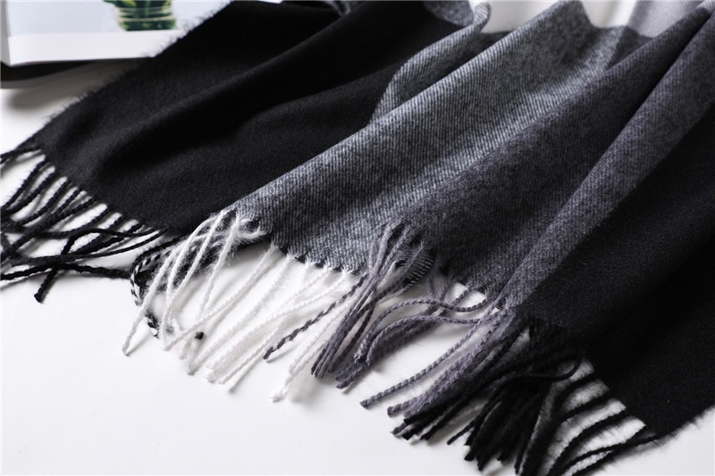 Women's Color Block Winter Scarf