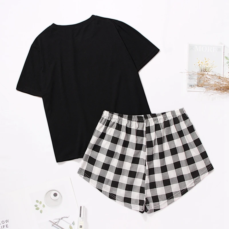 Flower / Hearts Printed Cotton Pajama Set for Women