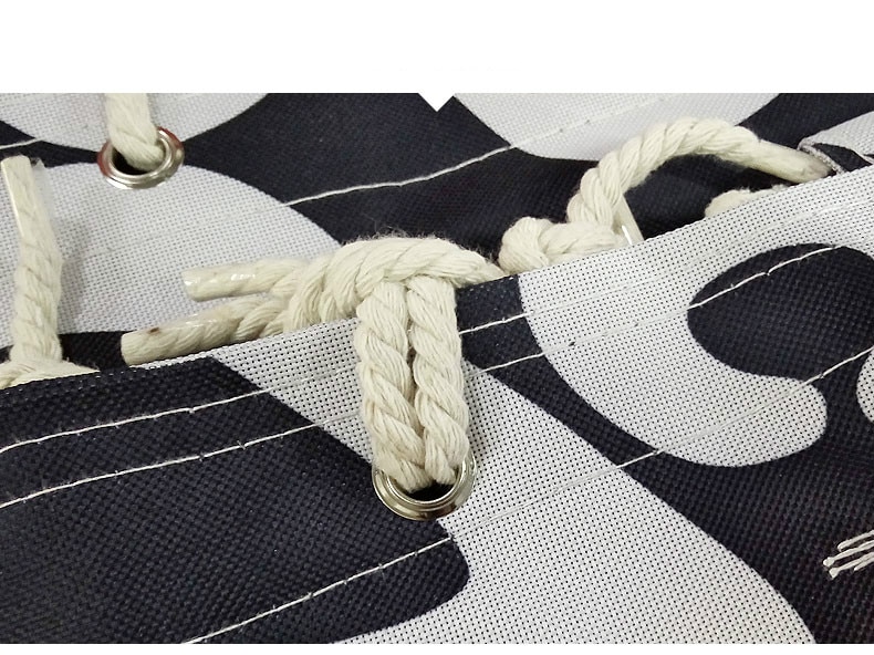 Cute Swinning Chair for Garden